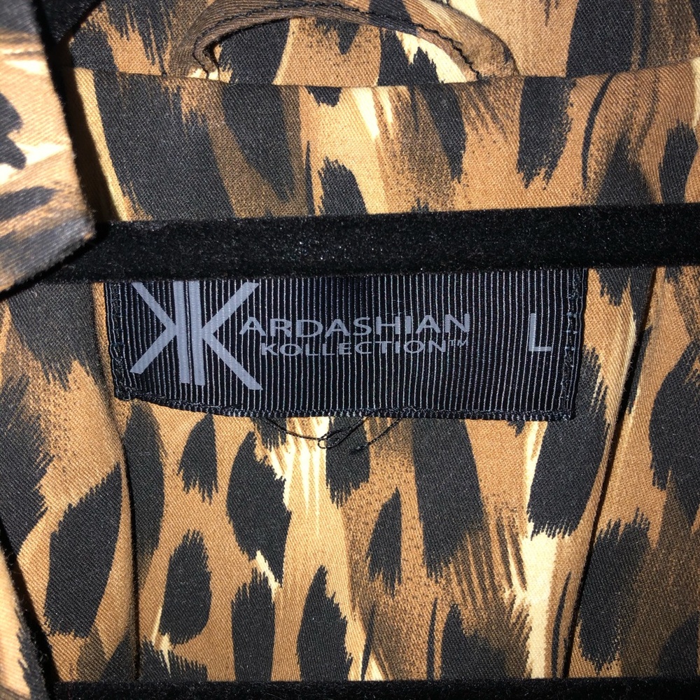 Kardashian Kollection Leopard Print Blazer - Picture 3 of 7